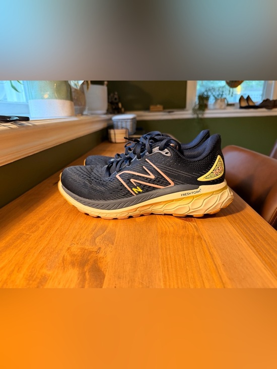 New Balance Shoes - New Balance Woman’s 860 Running Shoes